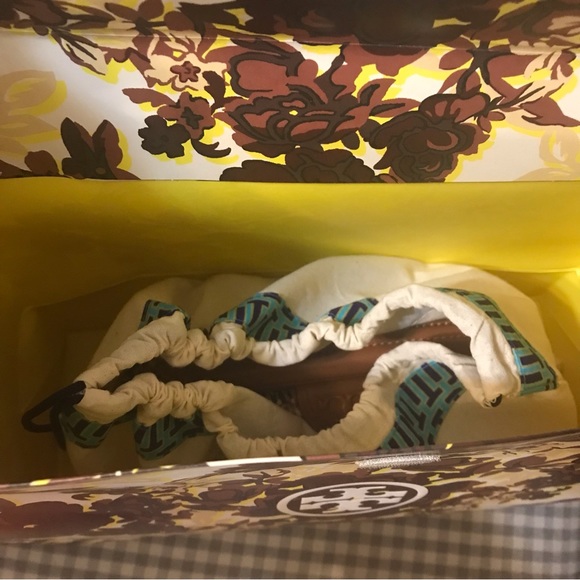 🥰 Tory Burch LEMING SOFT RAFFIA SMALL FRAME CROSSBODY - Picture 12 of 12